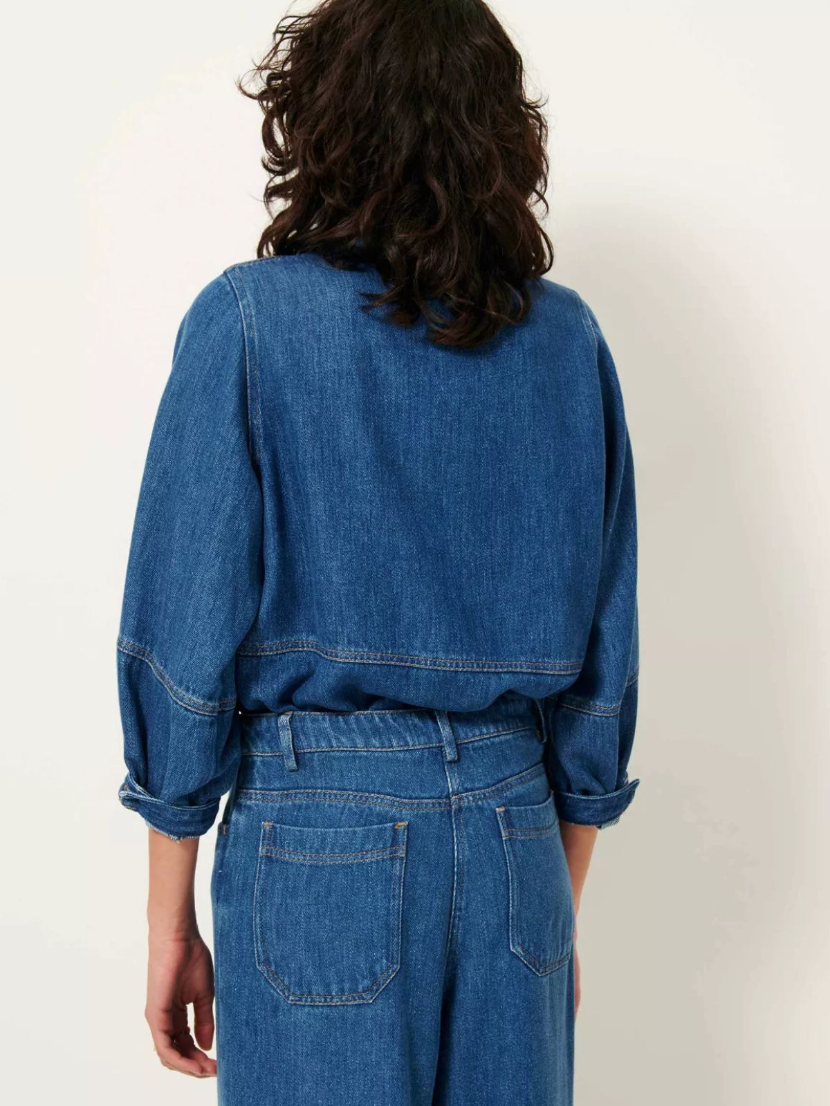 color:DENIM