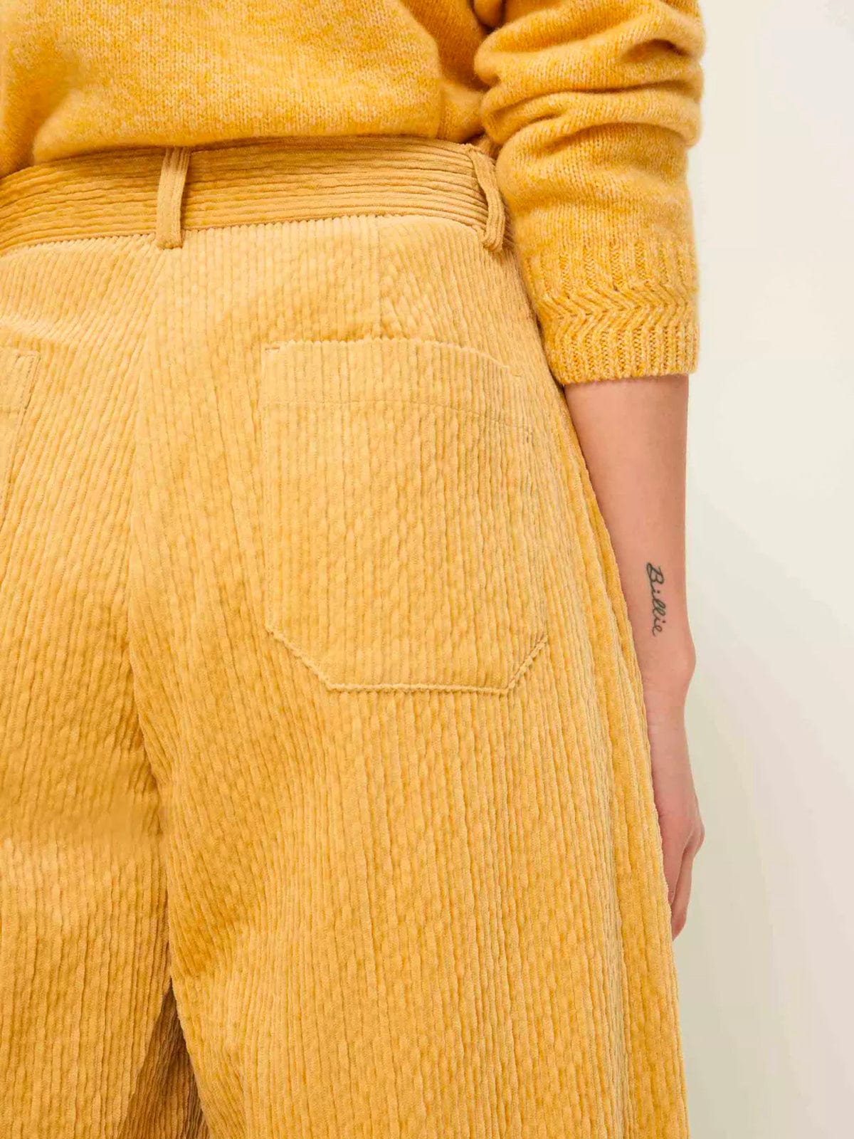 color:MUSTARD