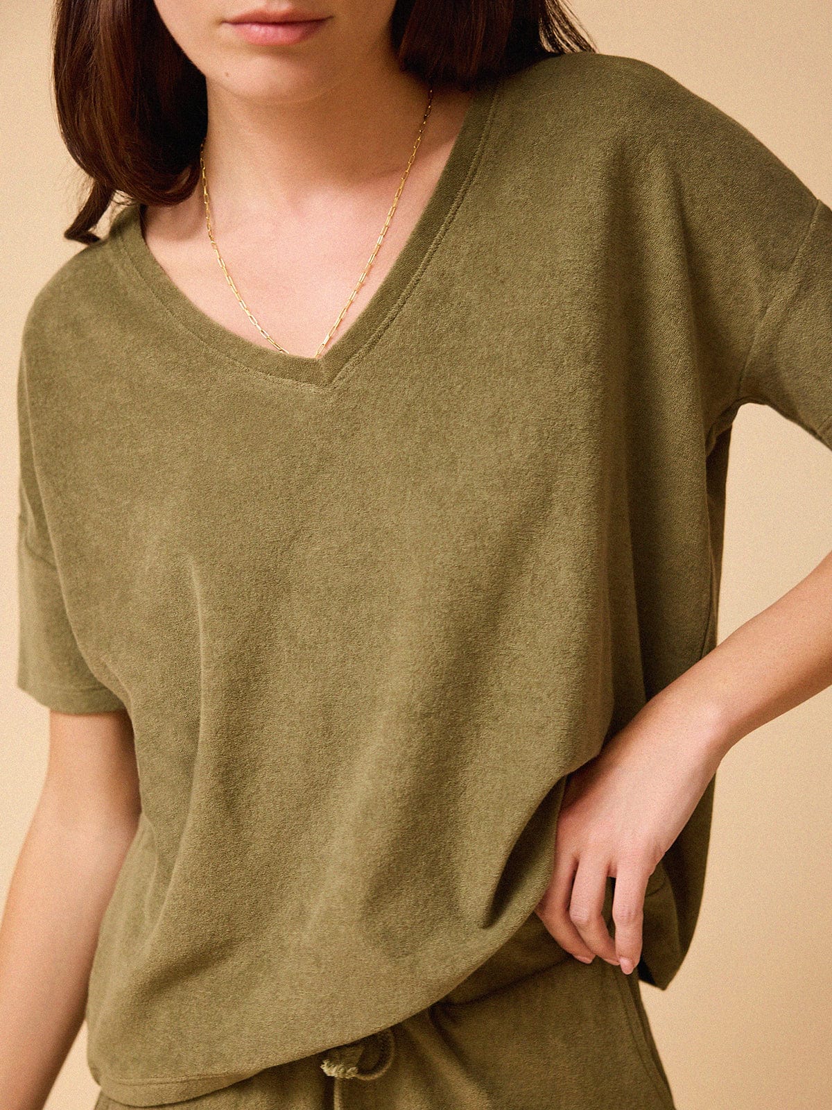 color:OLIVE